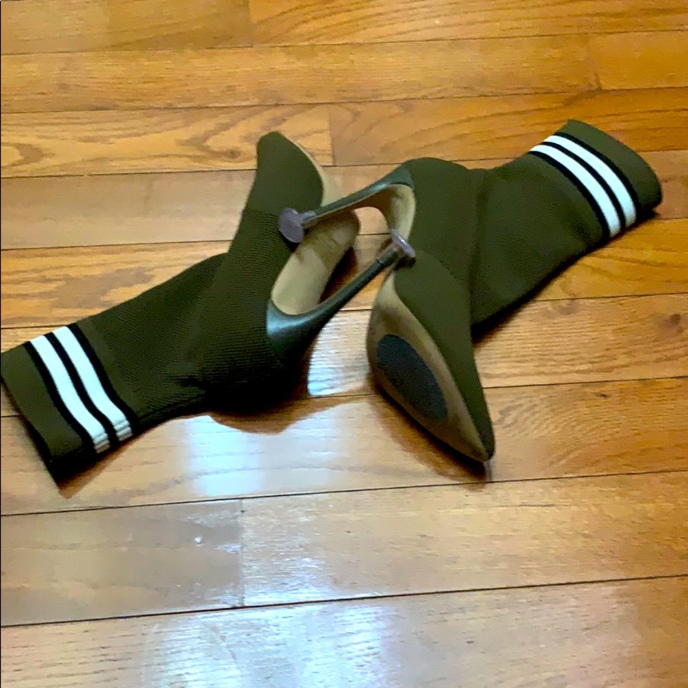 Women’s Booties - Picture 5 of 5